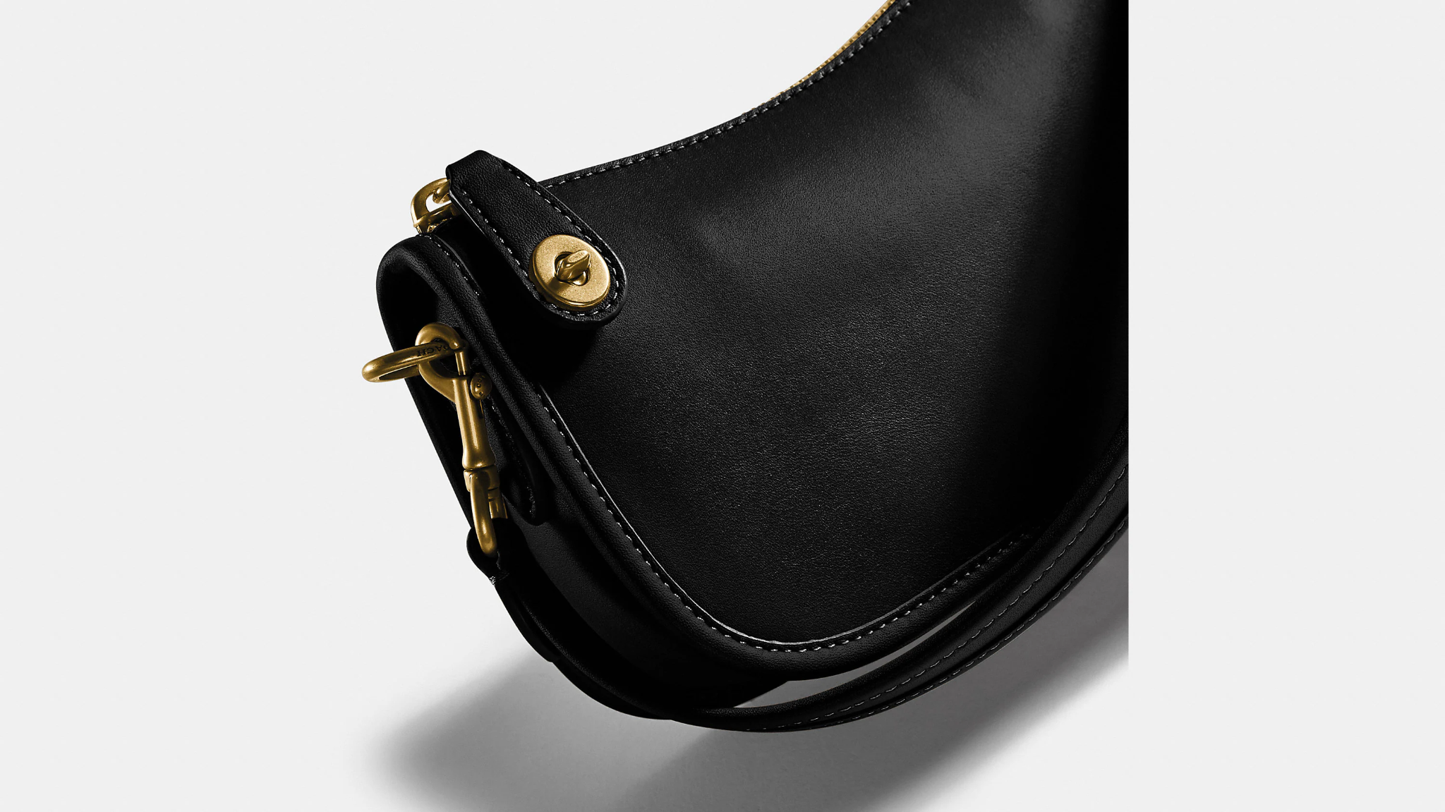  Túi Nữ Coach Swinger 20 'Black' 