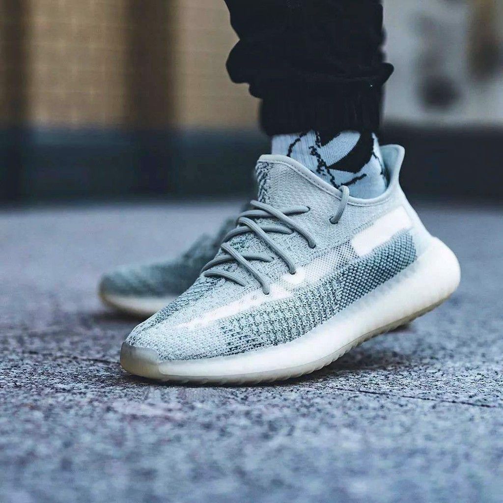 Giay Adidas Yeezy Boost 350 V2 Cloud White Non Reflective FW3043 LUXITY