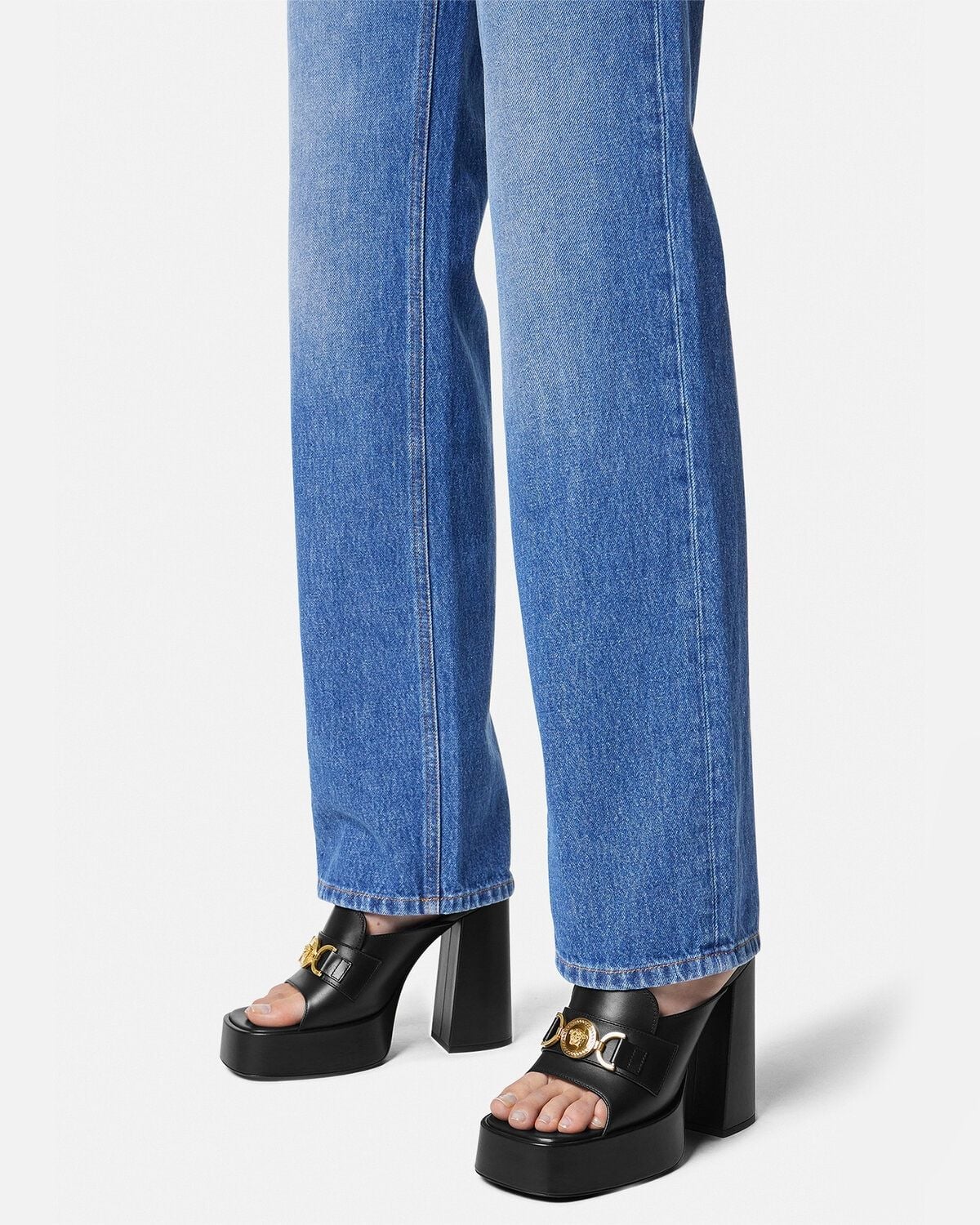 Giày Nữ Versace Aevitas Platform Mules 'Black' 