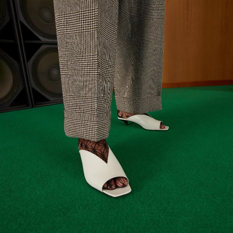  Dép Nữ Gucci Low Heel Sandal Leather 'White' 