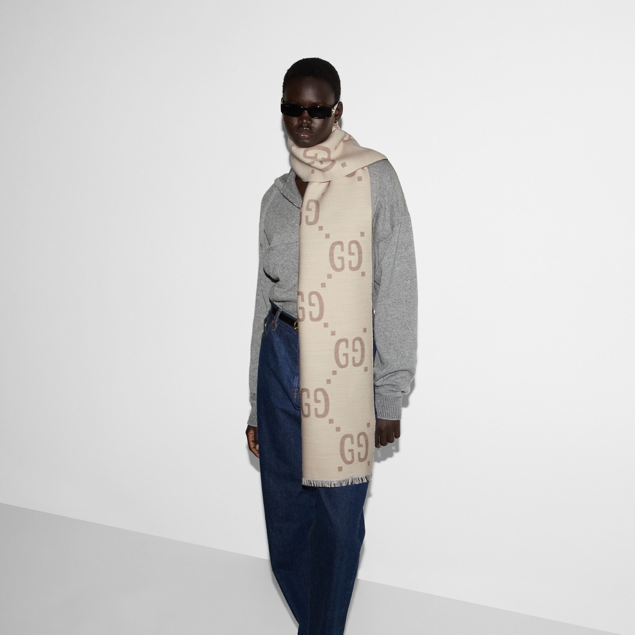  Khăn Gucci GG Jacquard Wool Silk Scarf 'Ivory' 