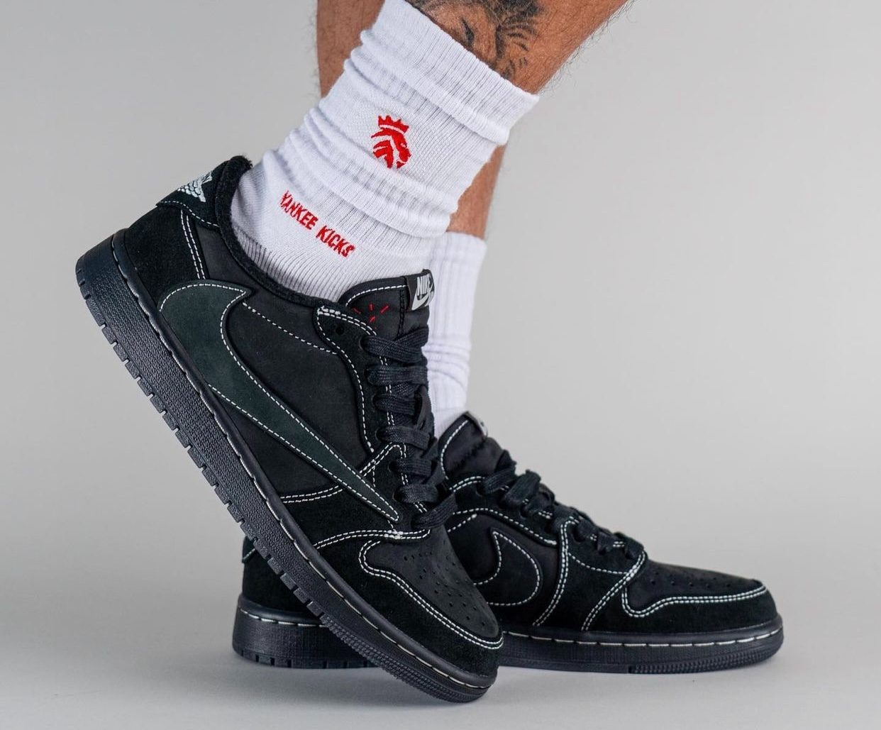  Giày Nike Air Jordan 1 Retro Low Travis Scott 'Black Phantom' 