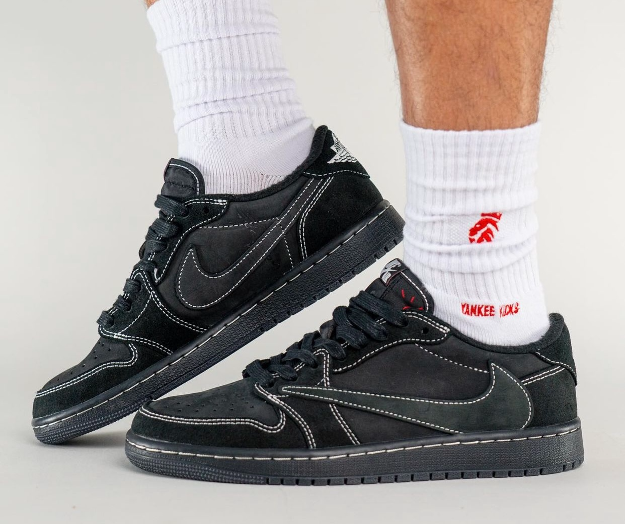  Giày Nike Air Jordan 1 Retro Low Travis Scott 'Black Phantom' 