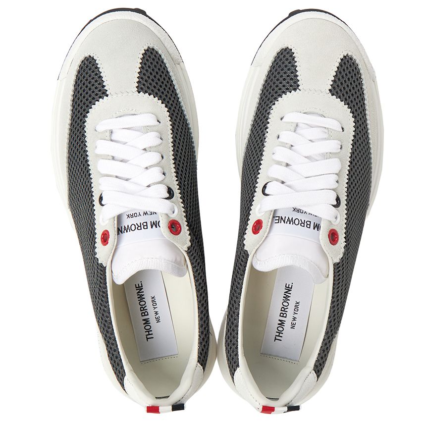 (トムブラウン) tech runner スニーカー FFD054A 06552 100 Calf Suede Tech Runner | Thom Browne