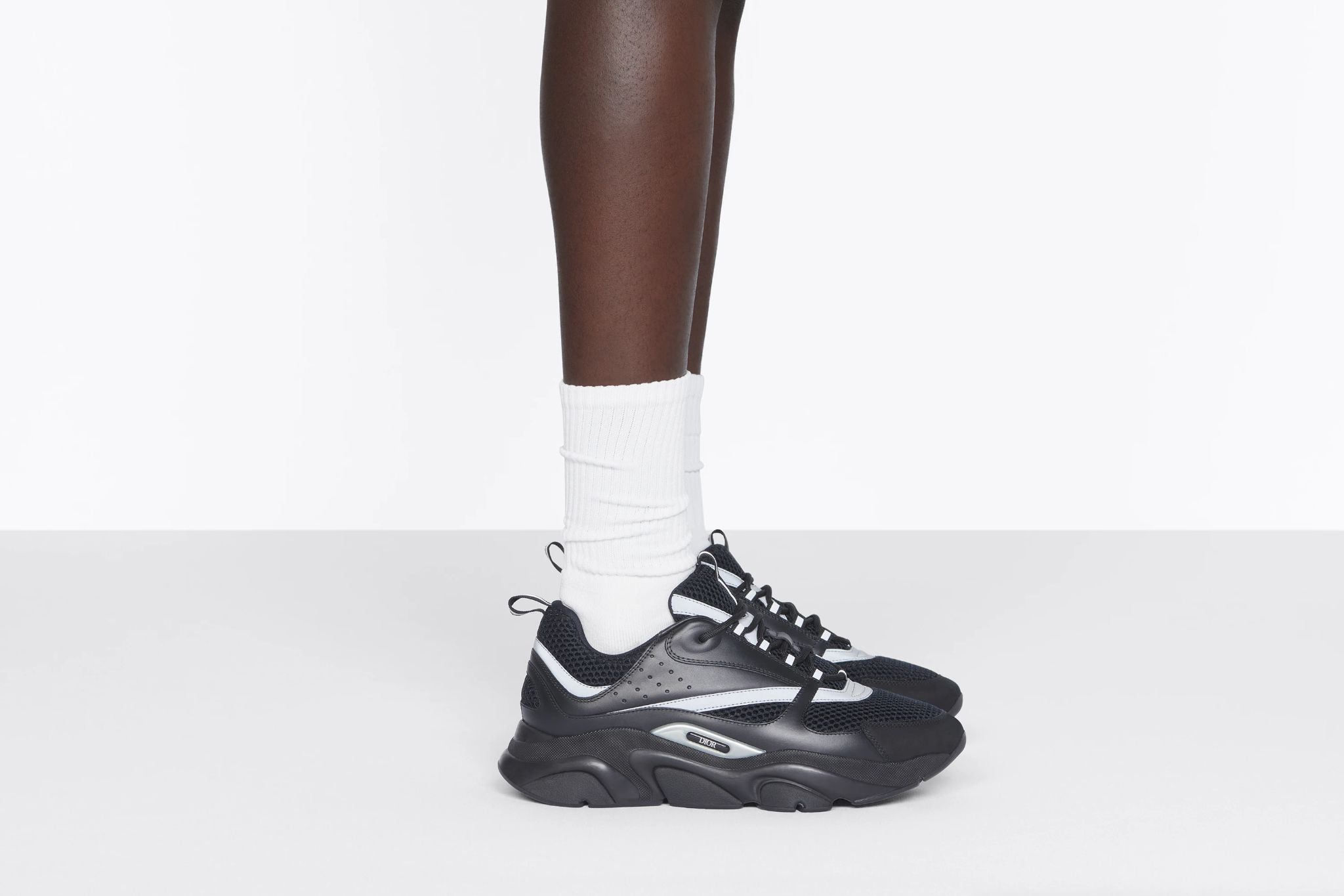 gi-y-nam-dior-b22-sneaker-black-mesh-3sn231zng-h969-luxity