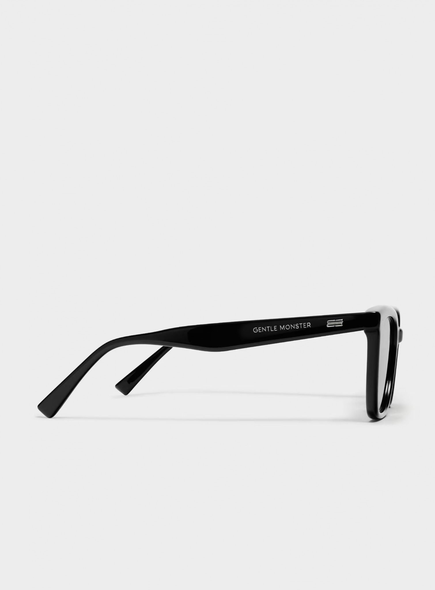 Kính Gentle Monster Noma 01 'Black' – LUXITY
