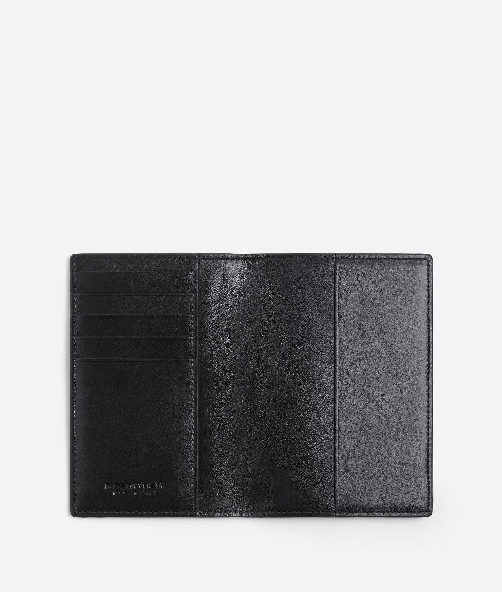  Ví Nam Bottega Veneta Intrecciato Passport Case 'Black' 
