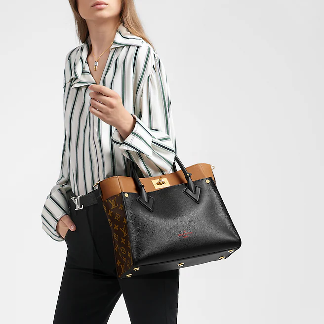  Túi Nữ Louis Vuitton On My Side Tote 'Black Orange' 