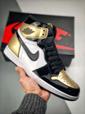  Giày Nike Air Jordan 1 Retro High OG NRG 'Gold Toe' 