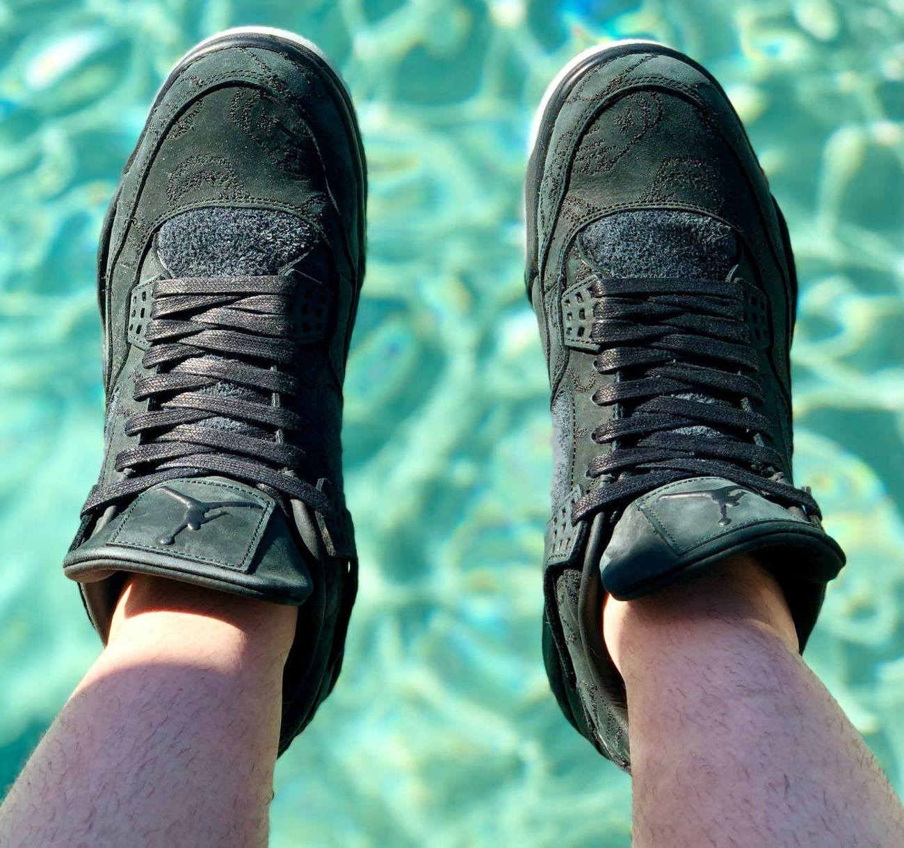  Giày Nike KAWS x Air Jordan 4 Retro 'Black' 