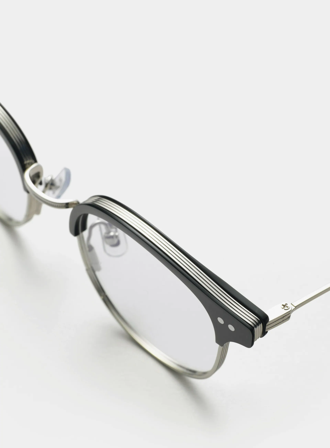  Kính Gentle Monster Alio 01 'Black' 
