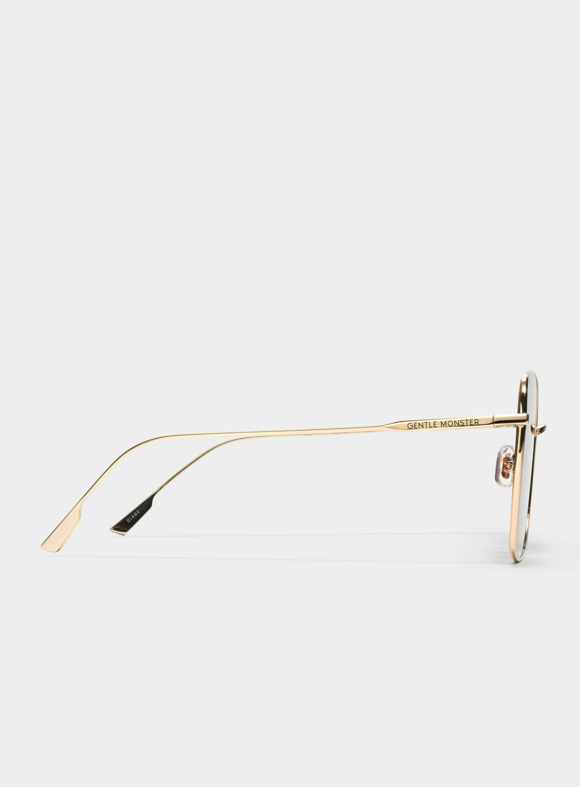  Kính Gentle Monster Diane 032 'Gold' 