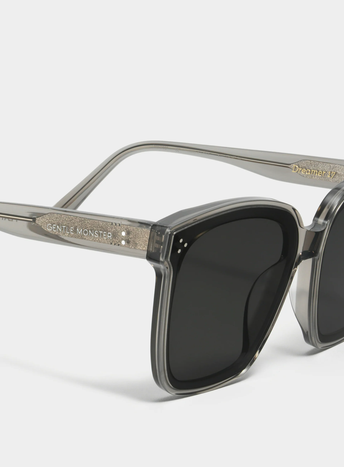 Kính Gentle Monster Dreamer 17 GC2