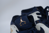 Giày Nike Air Jordan 1 Retro Mid 'Jeter' 