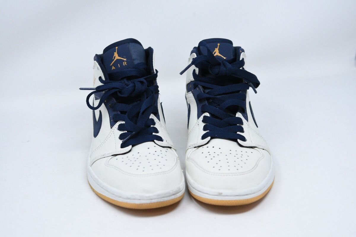  Giày Nike Air Jordan 1 Retro Mid 'Jeter' 