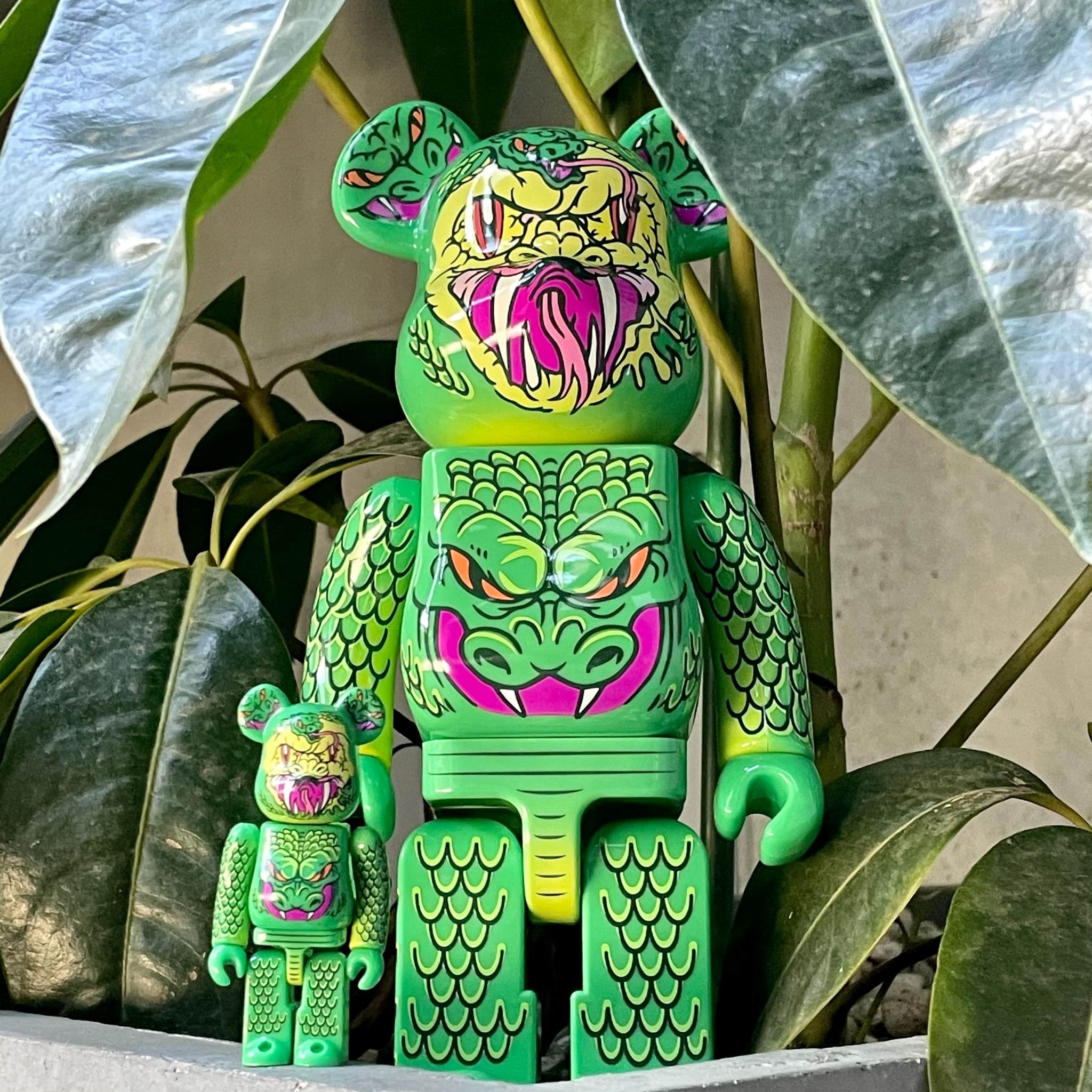  Mô Hình Bearbrick Madballs Snake Bait Mishka 