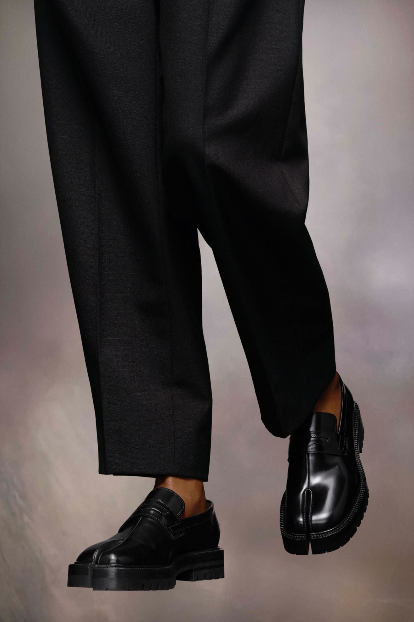  Giày Nữ Maison Margiela Tabi Loafers 'Black' 