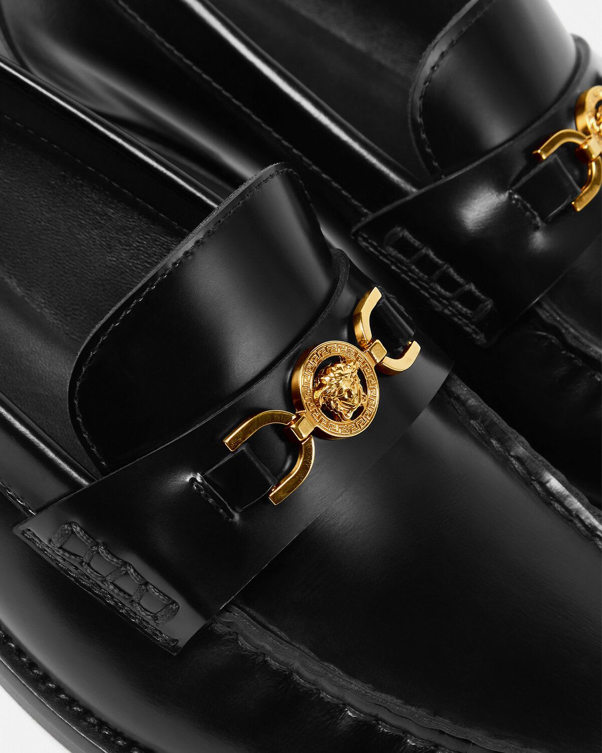  Giày Nữ Versace Medusa '95 Loafers 'Black' 