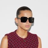  Kính Nữ Gucci Square Frame Sunglasses 'Black' 