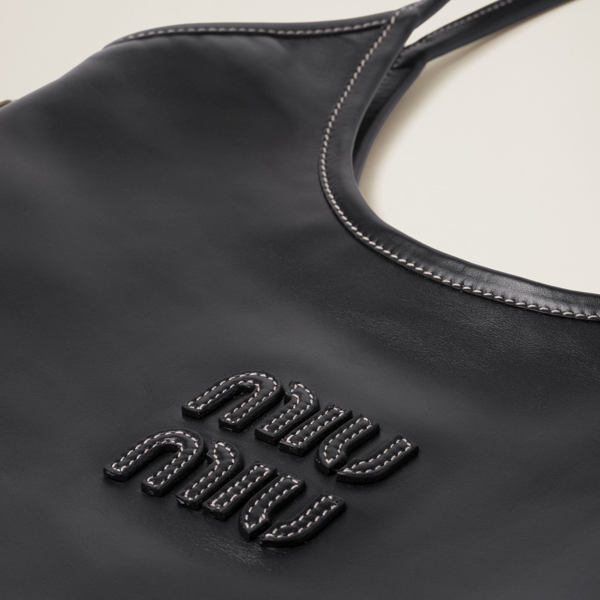 Túi Nữ Miu Miu IVY Leather Bag 'Black' 5BG231-2CRW-F0002-V