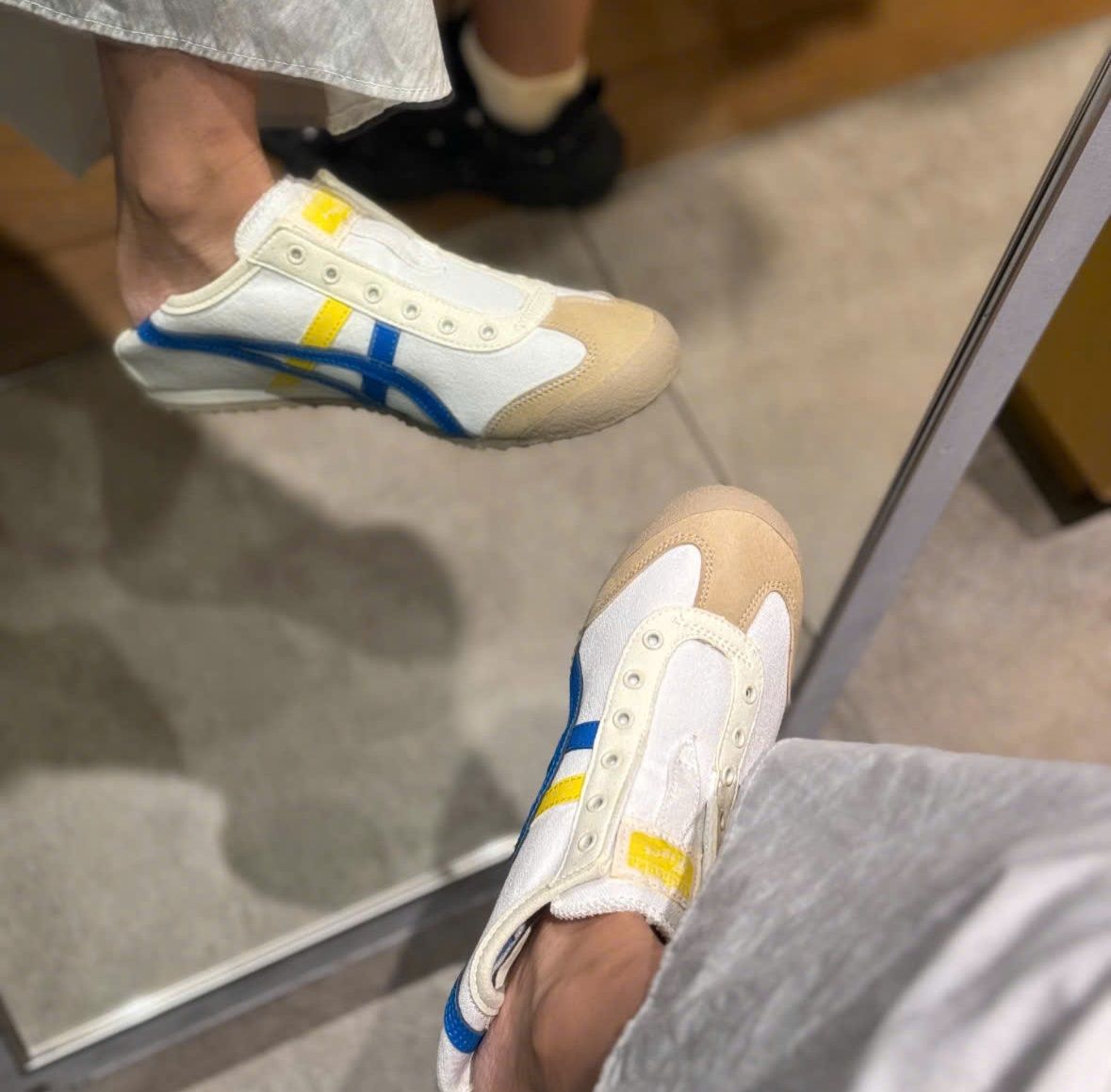  Giày Onitsuka Tiger Mexico 66 'White Blue Yellow' 