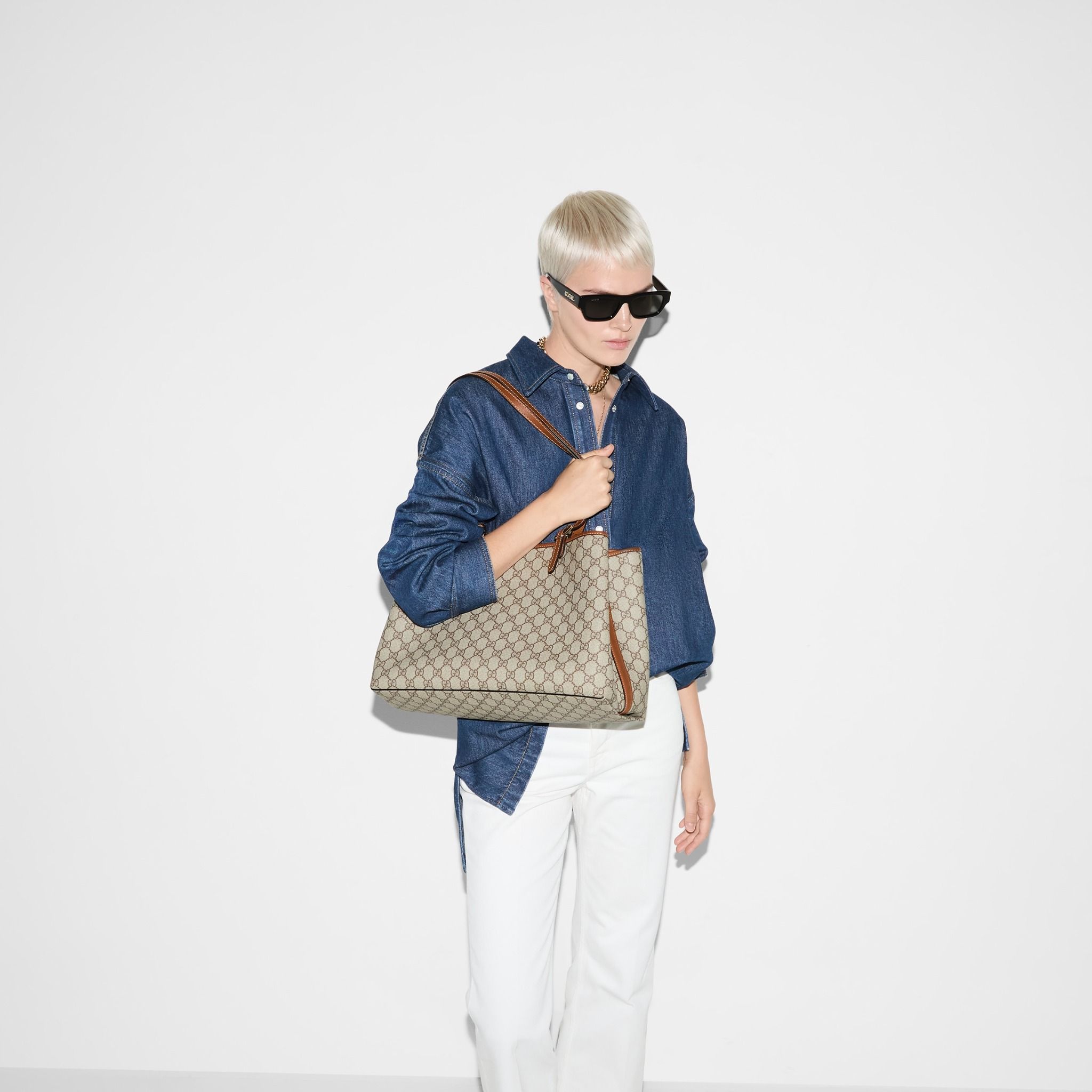  Túi Nữ Gucci GG Emblem Large Tote Bag 'Beige' 