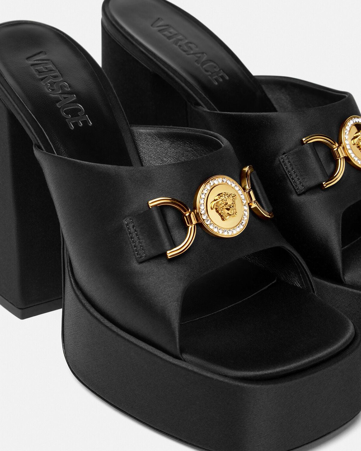  Giày Nữ Versace Aevitas Satin Platform 'Black' 