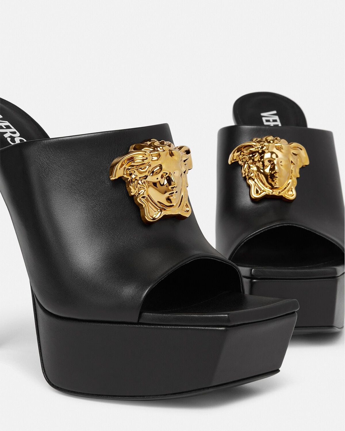  Giày Nữ Versace La Medusa Platform Mules 'Black' 