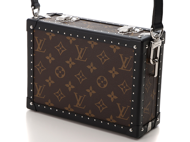 Shop Louis Vuitton Clutch box (M20252) by LesAiles