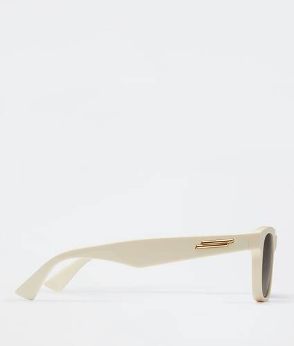  Kính Nữ Bottega Veneta Classic 'Ivory Grey' 