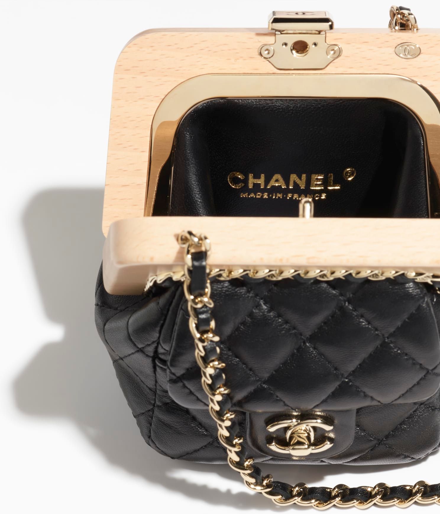 Túi Nữ Chanel Lambskin Wood Gold Tone 'Black' AS3053-B10658-94305 – LUXITY Túi Nữ Chanel Lambskin Wood Gold Tone 'Black' AS3053-B10658-94305 – LUXITY