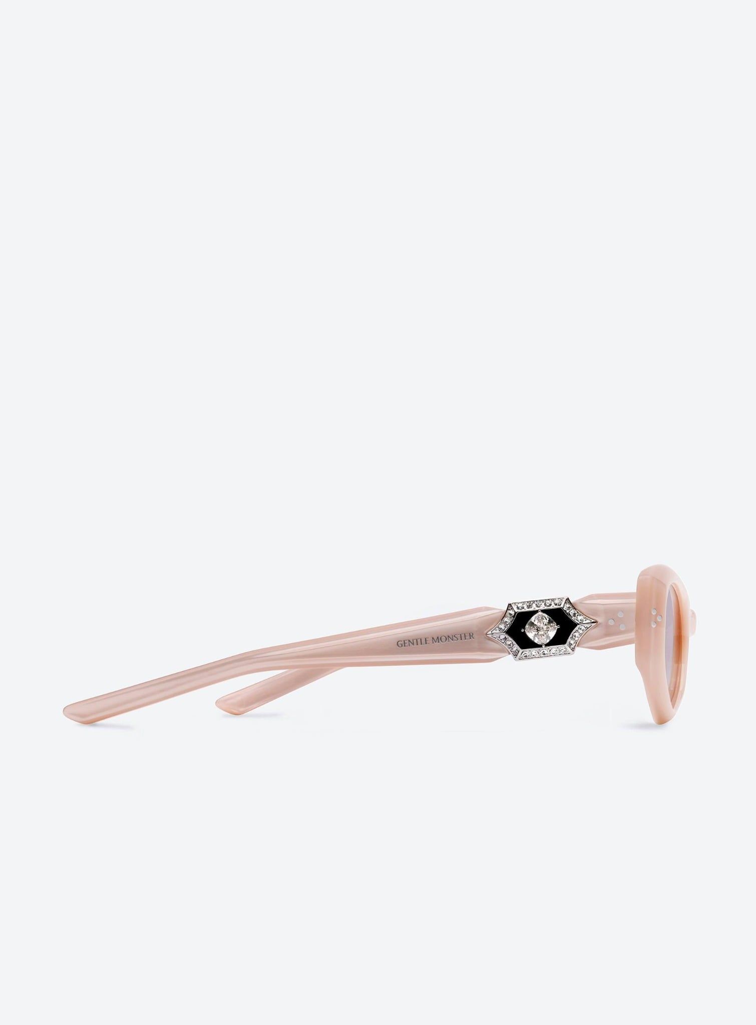  Kính Gentle Monster Ruvy Van PC15 'Pink' 