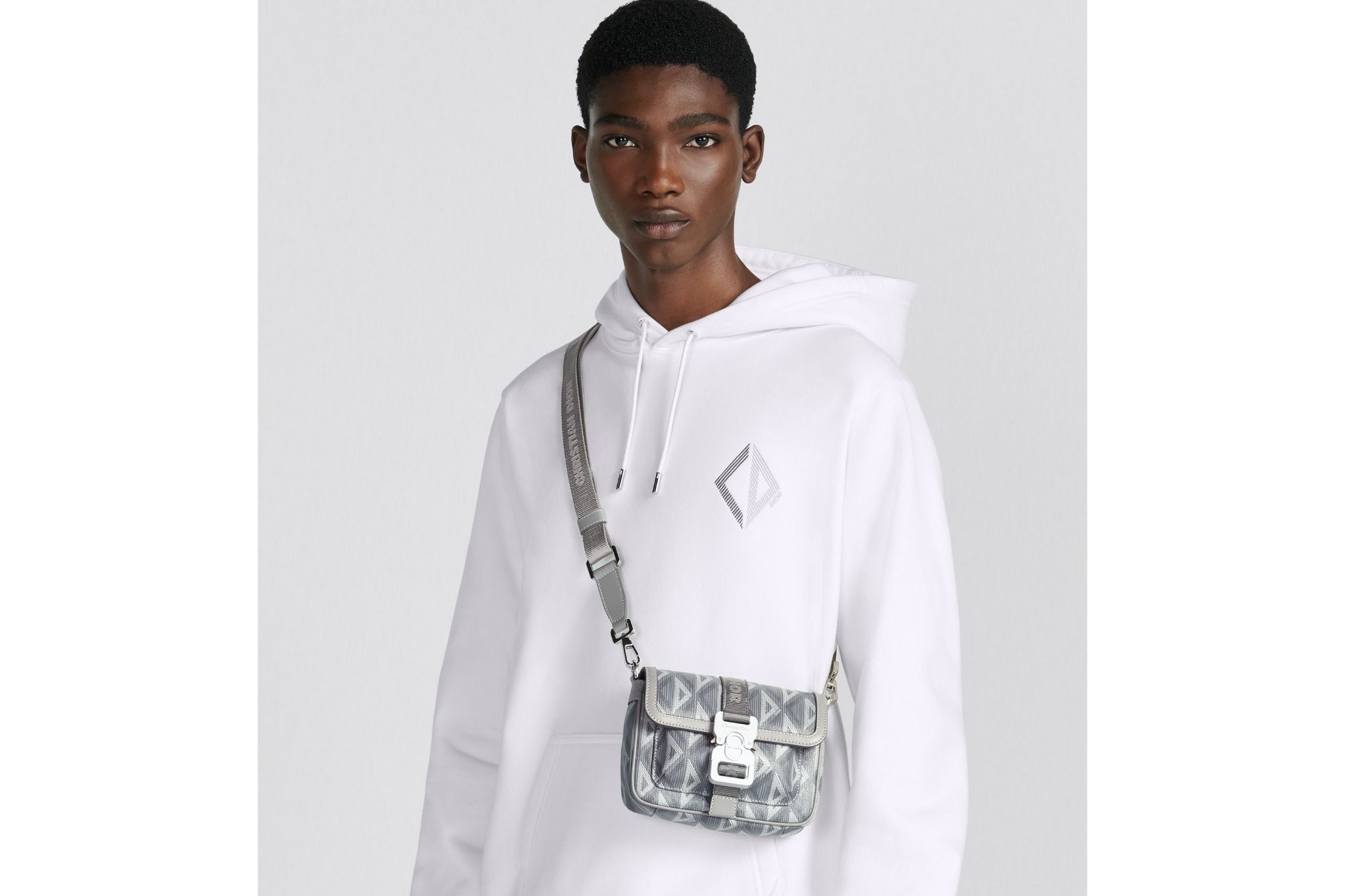 Túi Nam Dior Hit The Road Mini Bag 'Black' 2ESCA458CDP-H43E Túi Nam Dior Hit The Road Mini Bag 'Black' 2ESCA458CDP-H43E