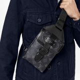  Túi Nam Louis Vuitton Saumur Slingbag 'Monogram Black' 