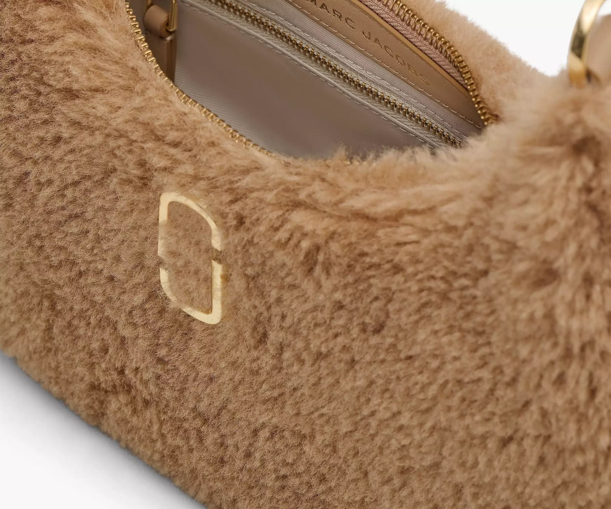  Túi Nữ Marc Jacobs Teddy Curve Bag 'Camel' 