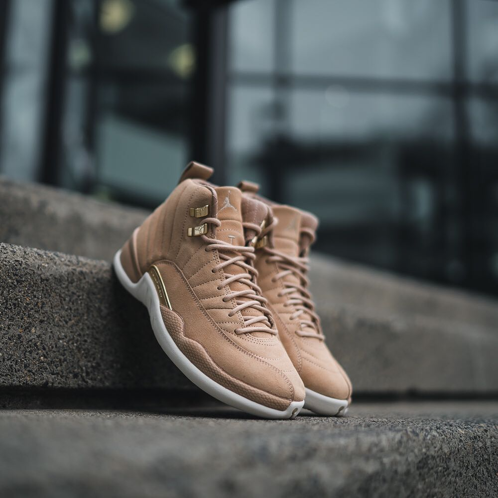 Giày Nữ Nike Air Jordan 12 Retro 'Vachetta Tan' AO6068-203 – LUXITY