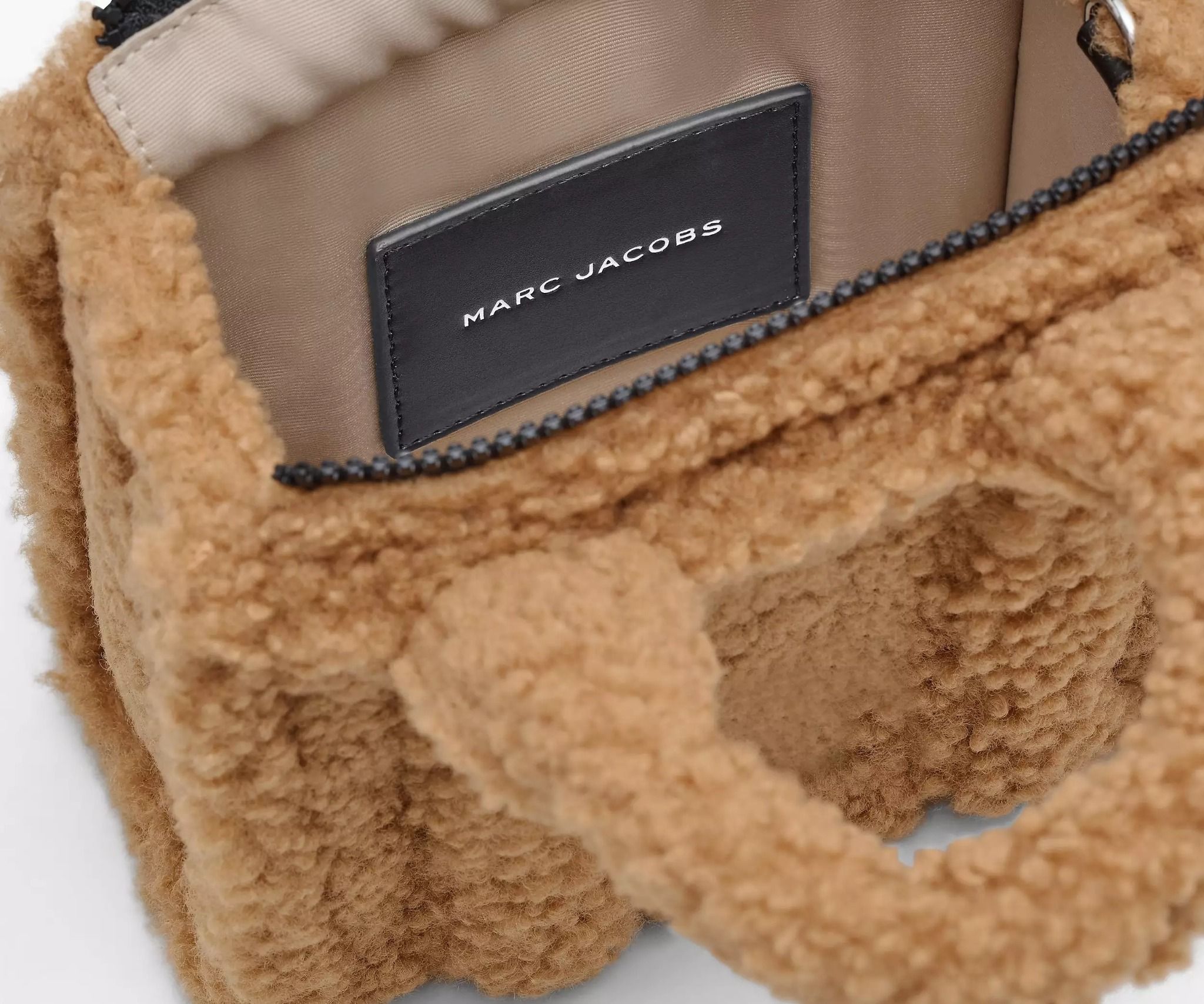  Túi Nữ Marc Jacobs Teddy Mini Tote Bag 'Camel' 