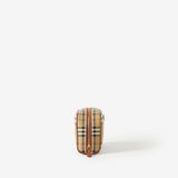  Túi Burberry Check Travel Pouch 'Beige' 