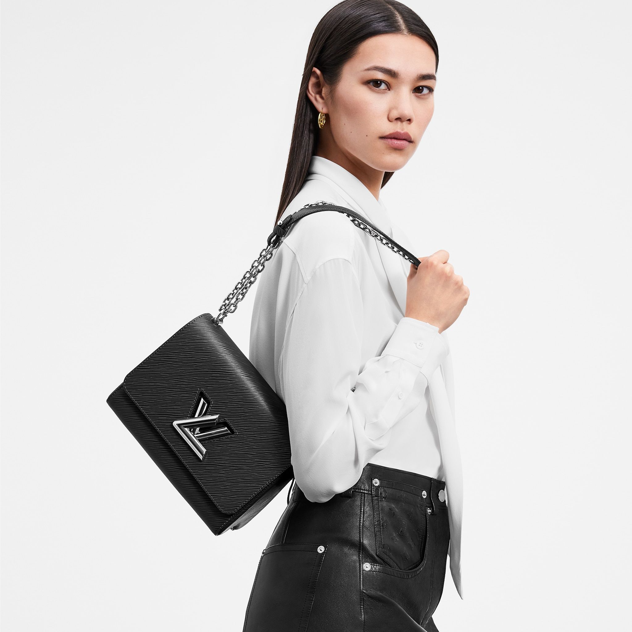 Louis Vuitton Black Epi Leather Twist MM Bag Louis Vuitton TLC #28 Louis Vuitton Black Epi Leather Twist MM Bag Louis Vuitton TLC