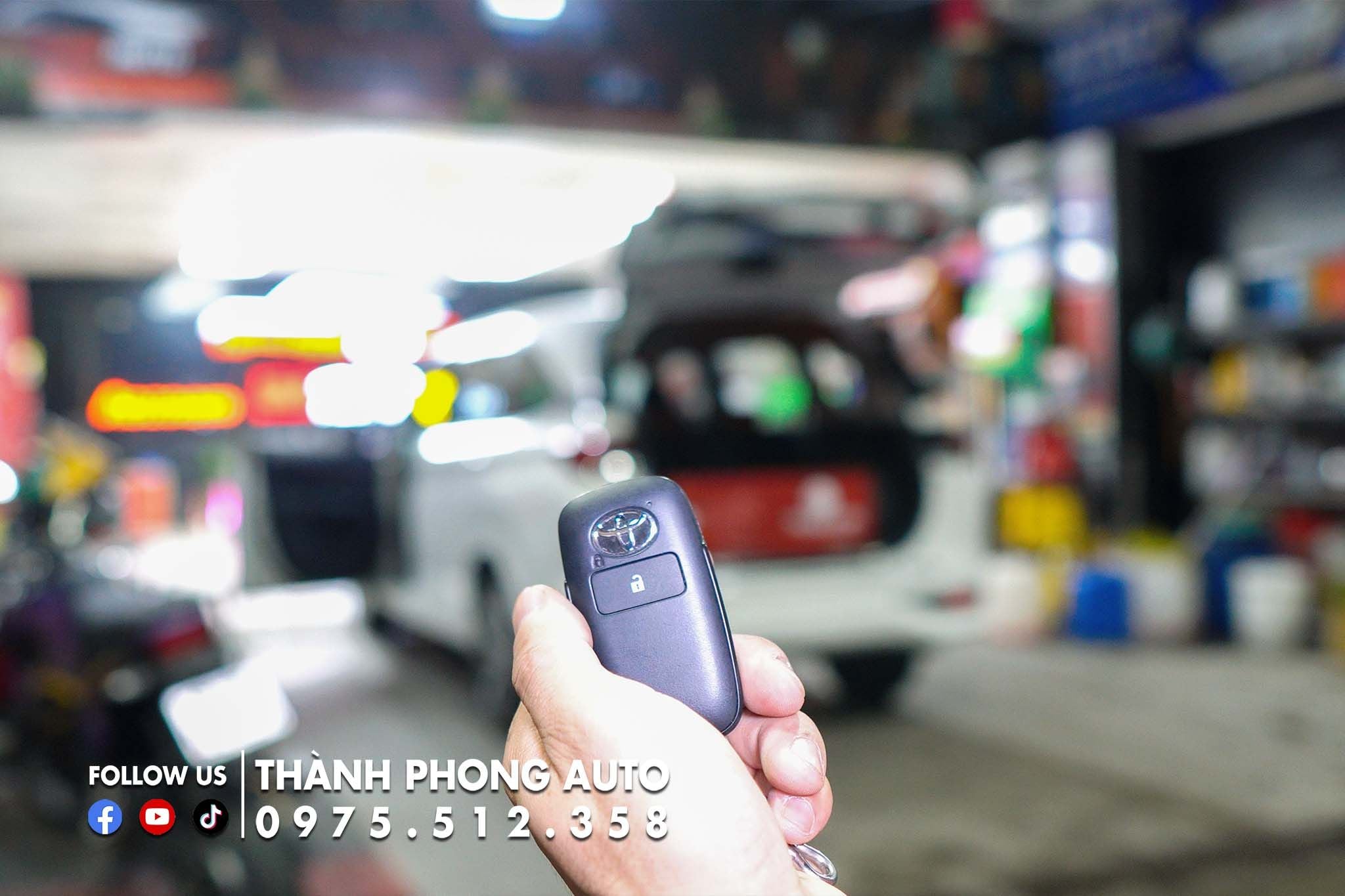  Toyota Avanza Lắp Cốp Điện Tự Động 