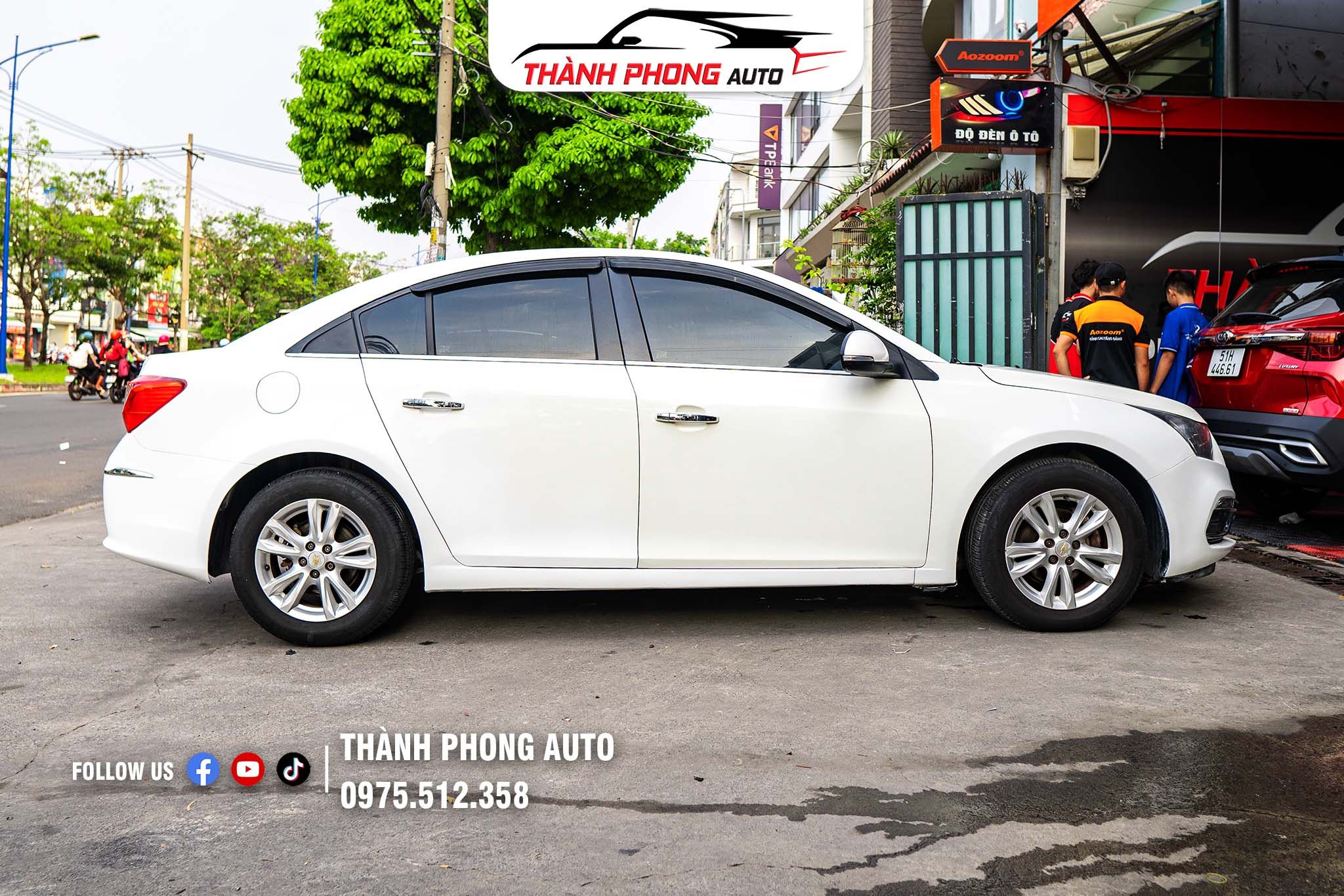  Dán phim cách nhiệt 3M Ceramic hồng ngoại cho Chevrolet Cruze 