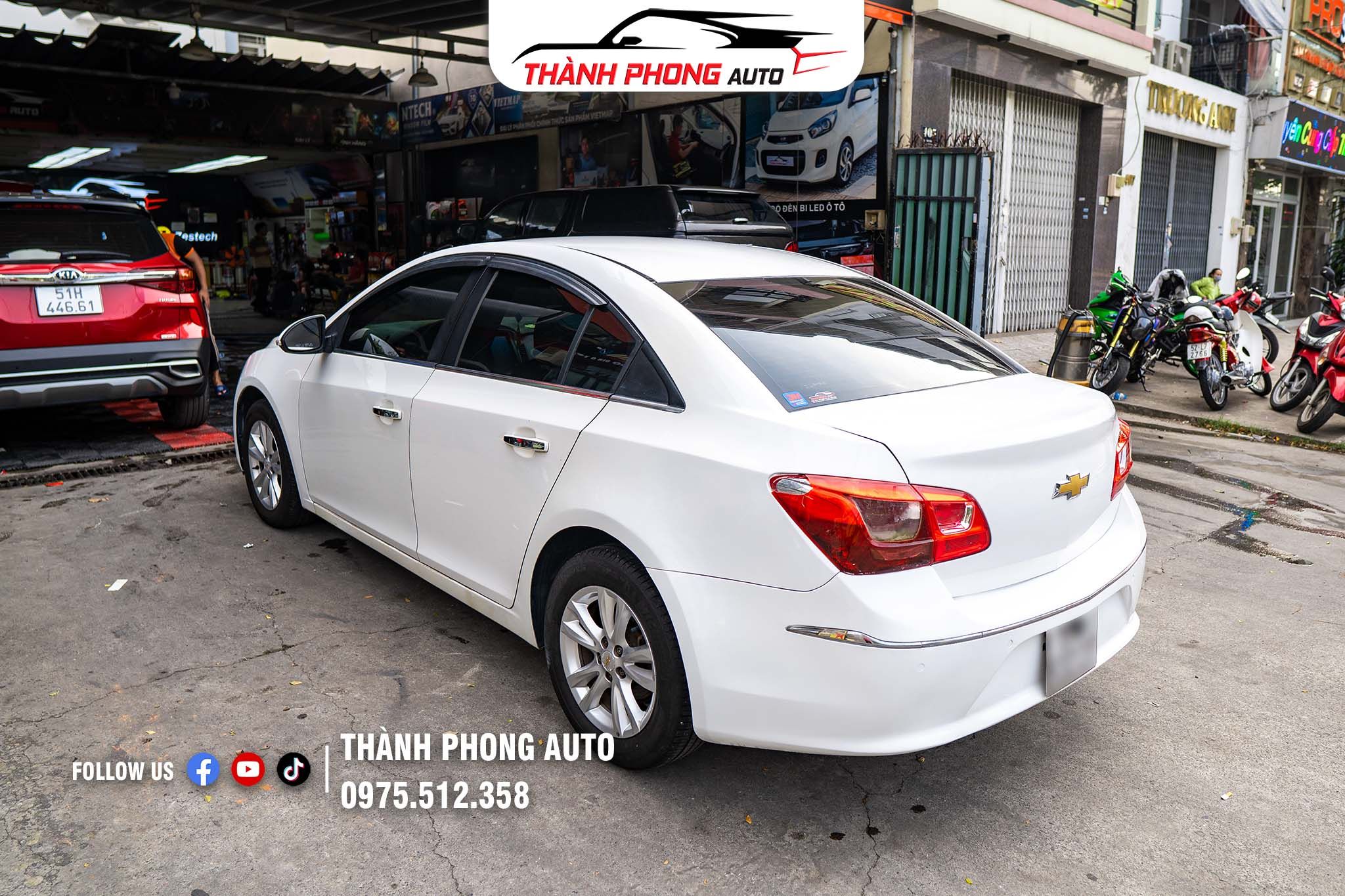  Dán phim cách nhiệt 3M Ceramic hồng ngoại cho Chevrolet Cruze 