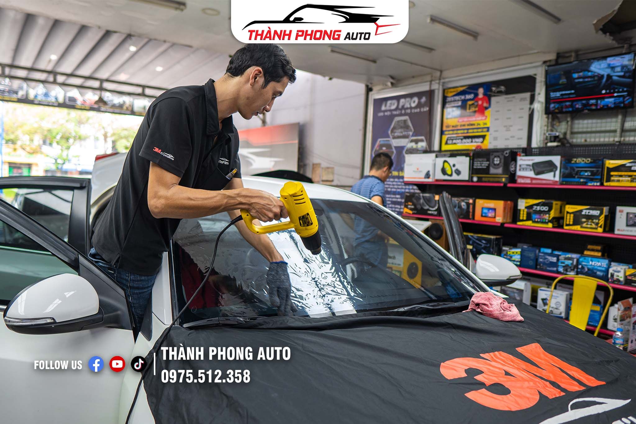  Dán phim cách nhiệt 3M Ceramic hồng ngoại cho Chevrolet Cruze 