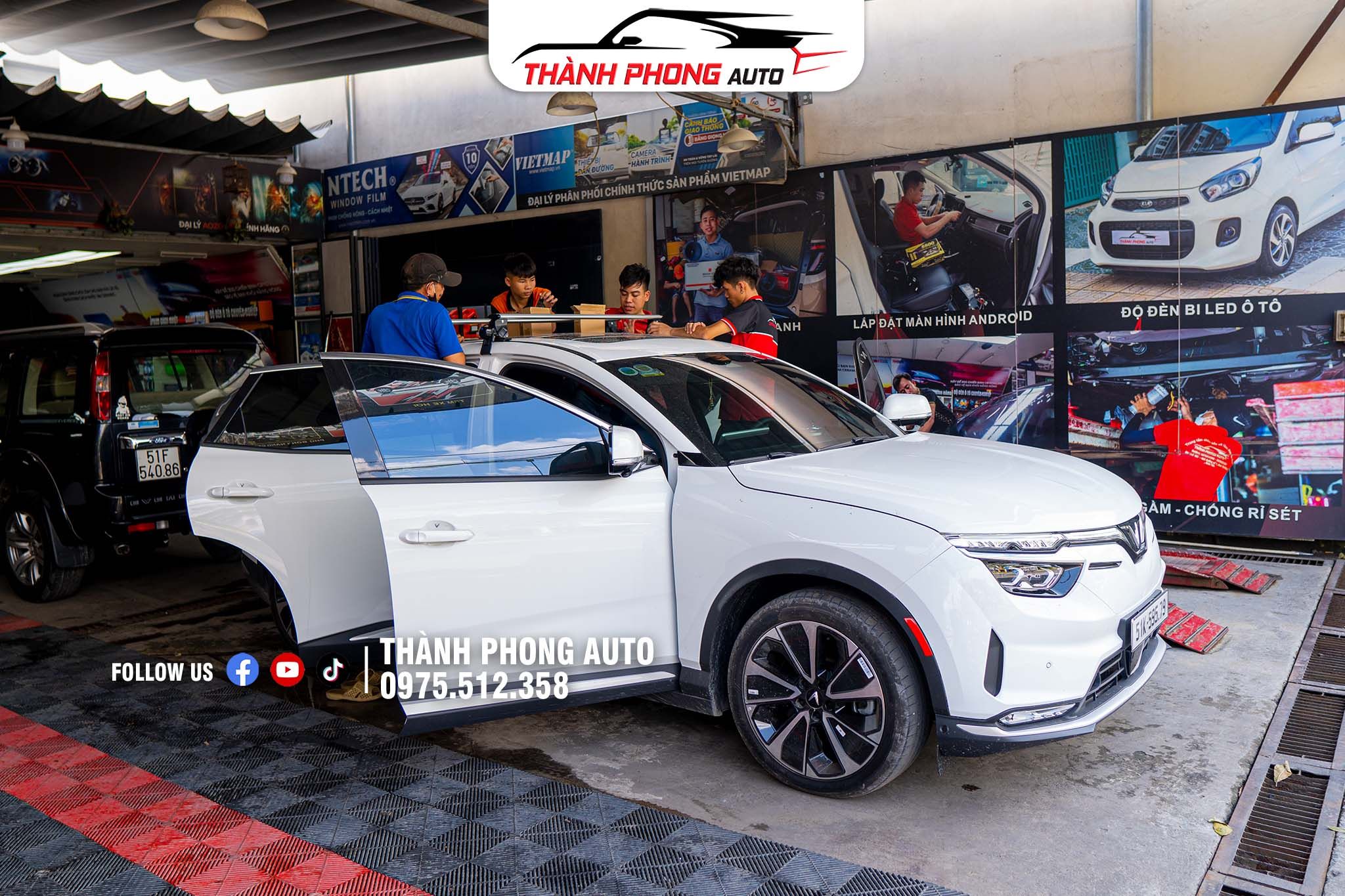  Hộp đựng đồ và Baga trên nóc xe ô tô kiểu Phi Thuyền cho Vinfast VF8 