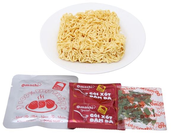 Mì khoai tây Omachi Special bò hầm xốt vang gói 92g (có gói thịt thật)