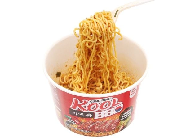 Mì trộn Cung Đình Kool BBQ tô 105g
