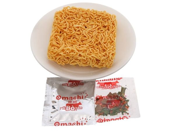 Mì khoai tây Omachi xốt bò hầm gói 80g