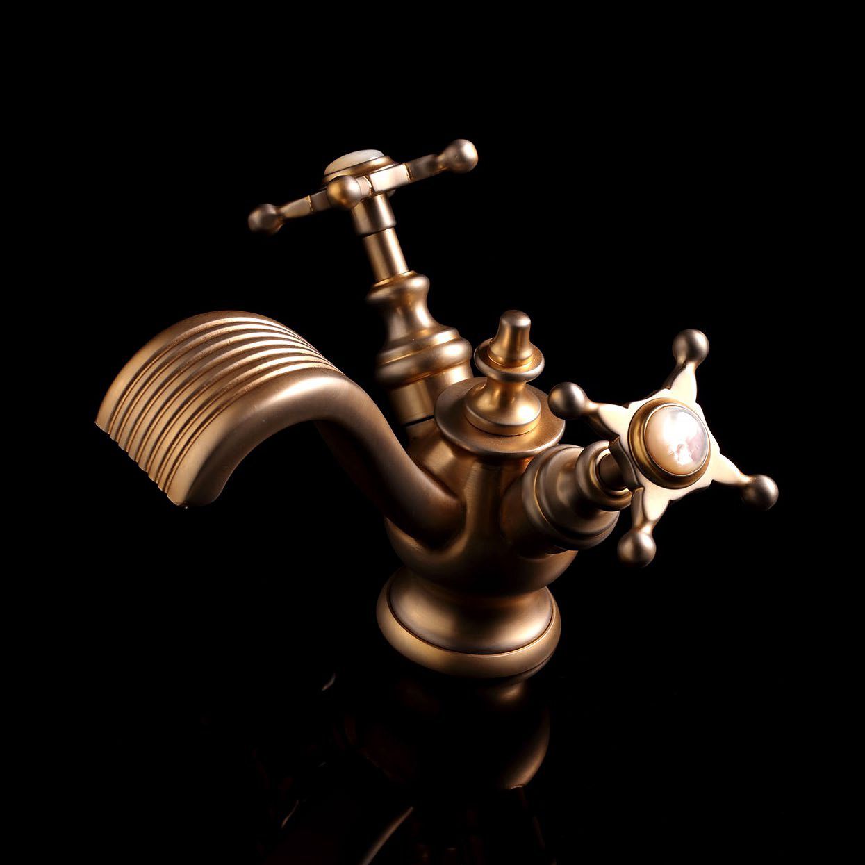  Vòi chậu lavabo cổ điển bằng đồng Villa D'Este - 030204 