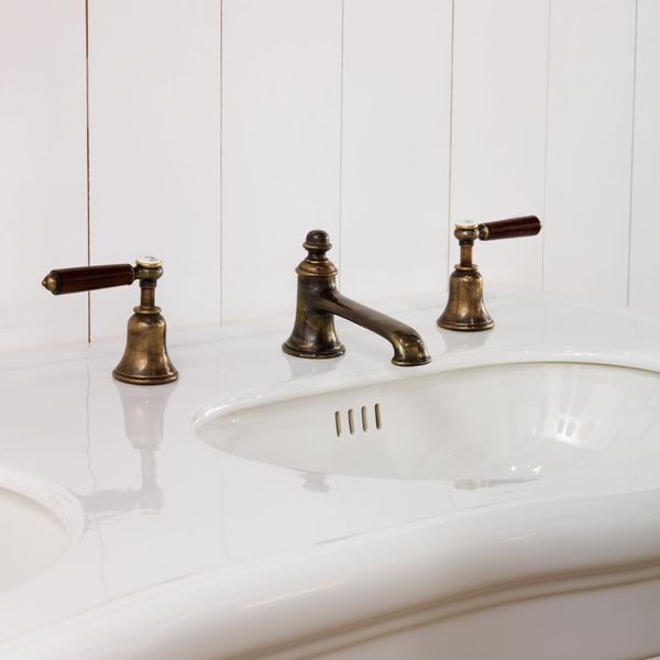  Vòi chậu rửa mặt cổ điển bằng đồng Drumcol - D1640 