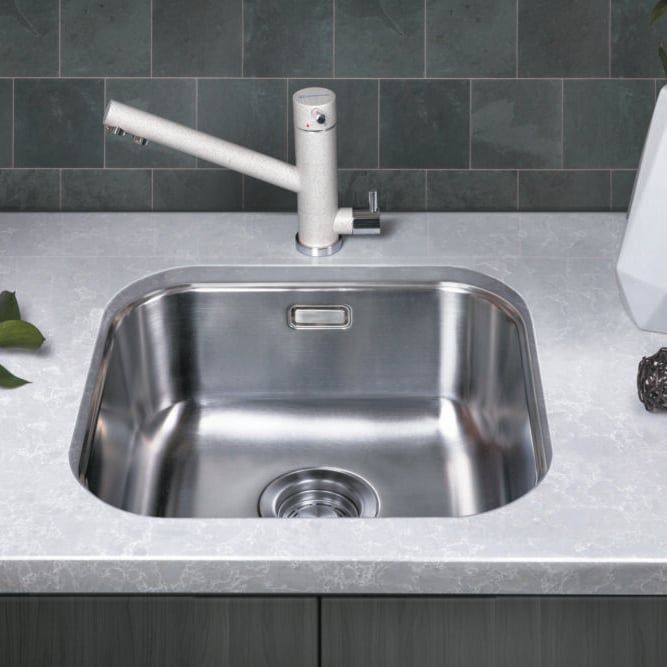  Chậu rửa chén bát stainless steel 1 hố OMI44QUADRO 